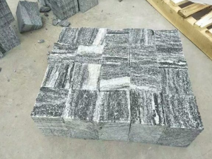 landschap steen donker grijs geplaveide graniet oprit kubus