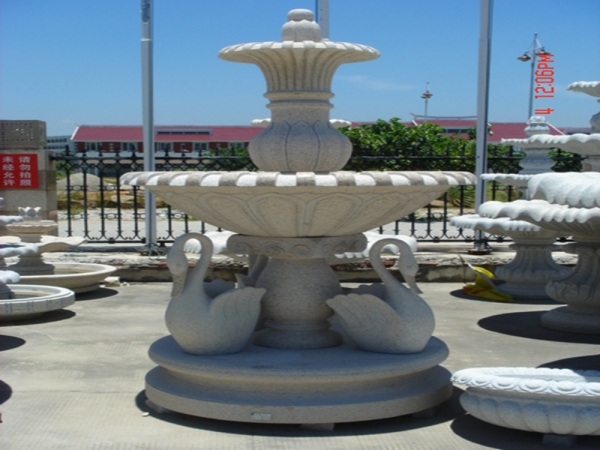 decoratieve fonteinen van waterpartijen in graniettuin
