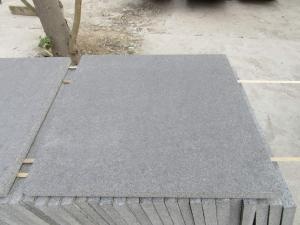 gevlamde geborstelde gitzwarte granieten vloertap tegels