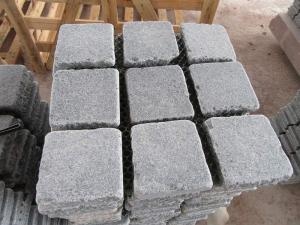 Donkergrijs getrommelde gevlamde graniet G654 straatsteen