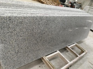 China Hubei New G602 Lichtgrijze granieten platen tegels